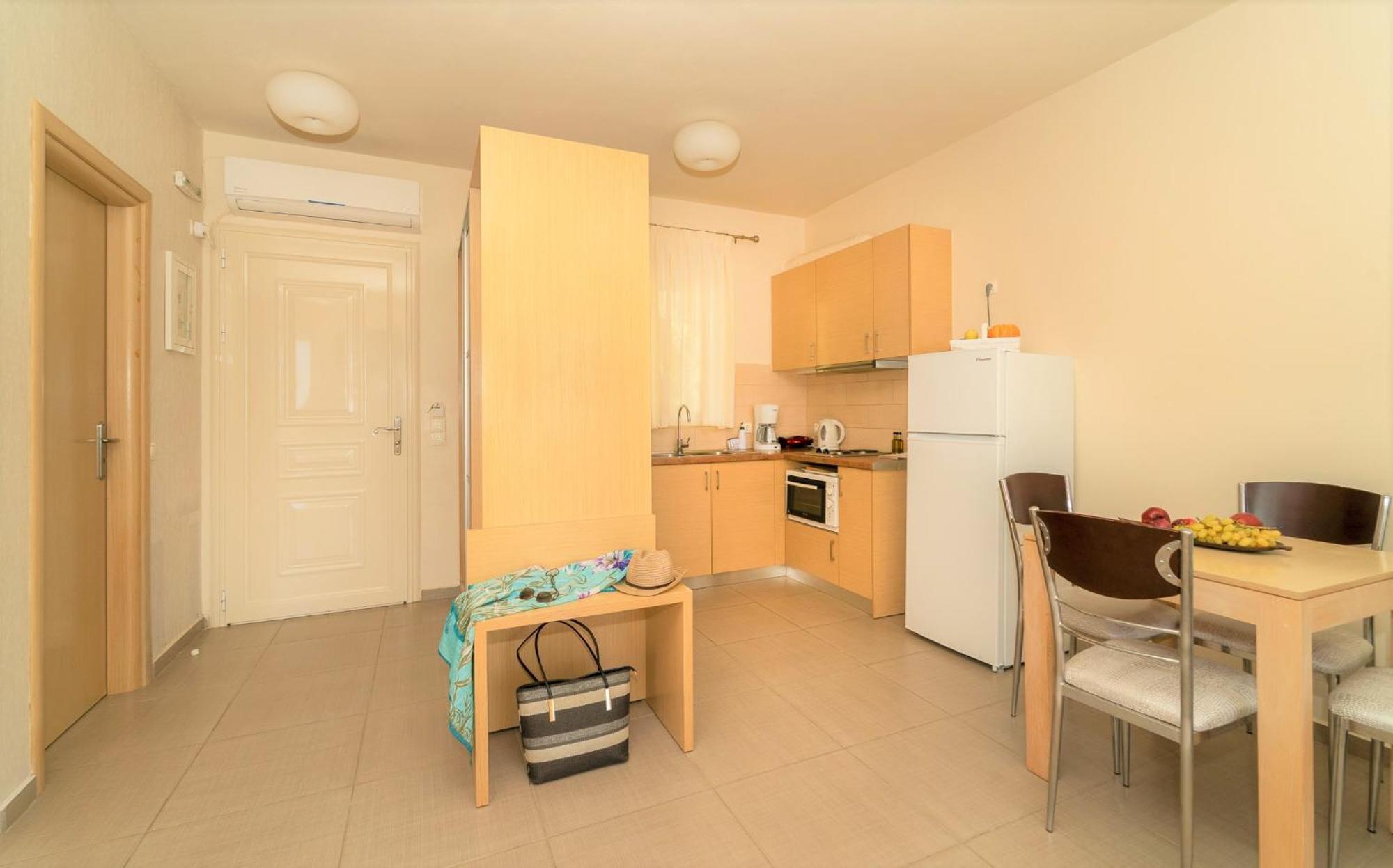 פיניקונטה Vereniki Apartments מראה חיצוני תמונה