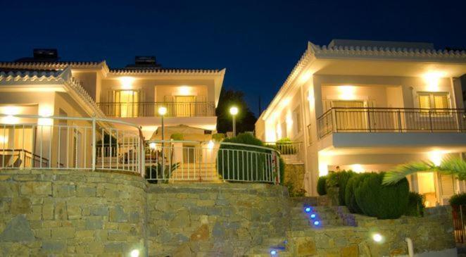 פיניקונטה Vereniki Apartments מראה חיצוני תמונה